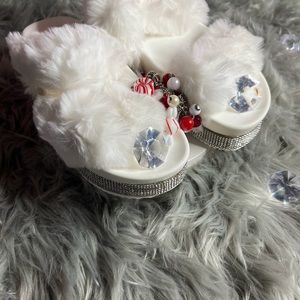 White Faux fur slippers size 7